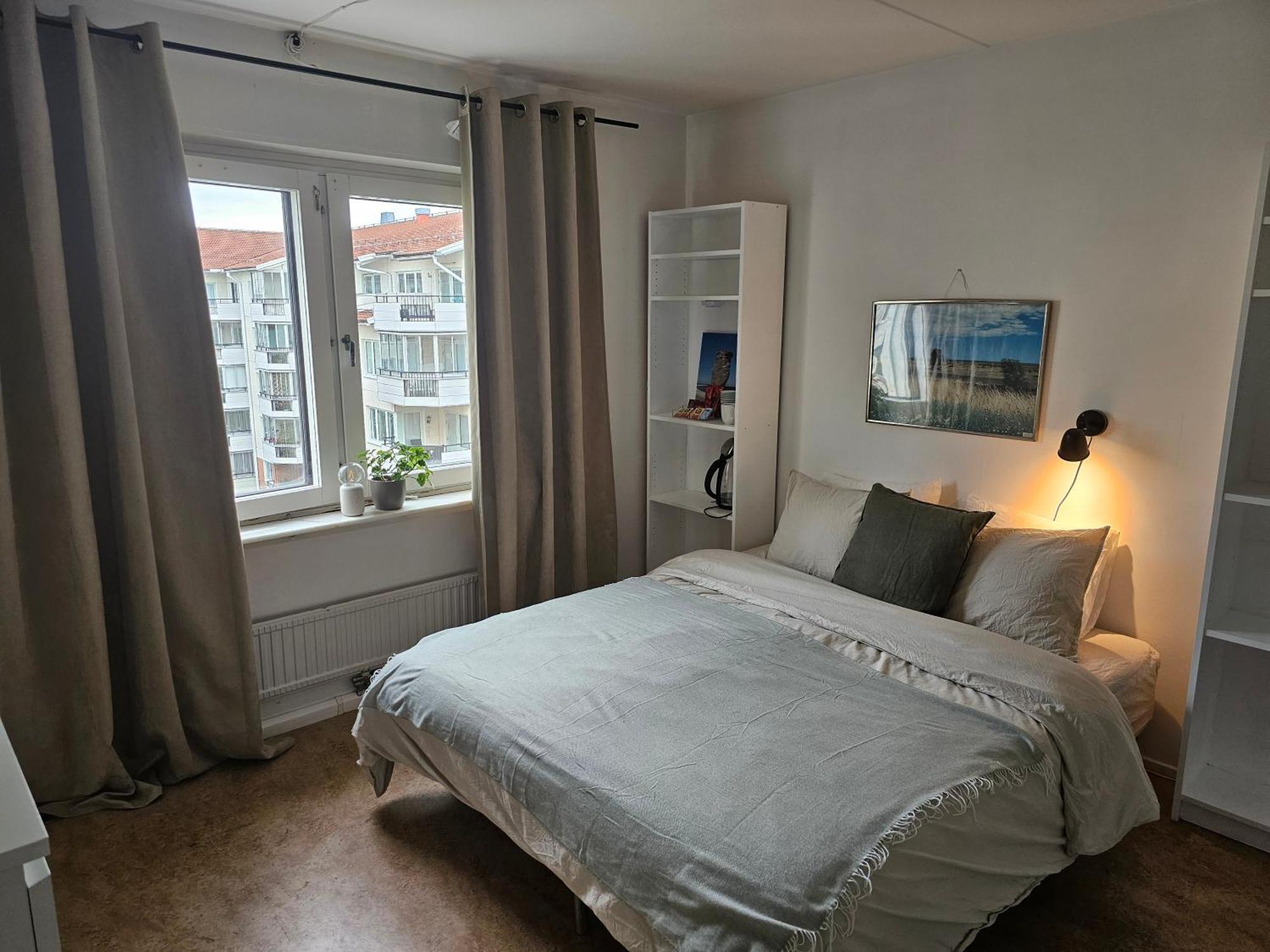 Central Room With Private Entrance And Ensuite Bathroom Stockholm Exterior photo